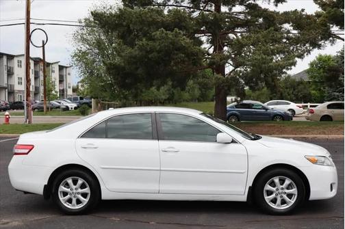 2011 Toyota Camry LE