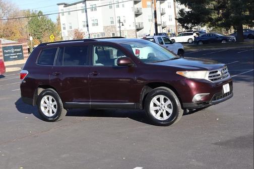 2013 Toyota Highlander SE