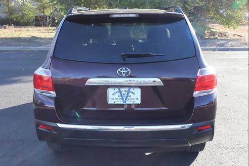 2013 Toyota Highlander SE