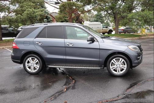 Lunar Blue Metallic 2013 Mercedes-Benz M-Class 4MATIC