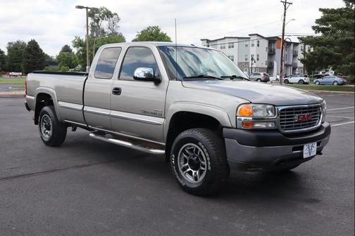 2002 GMC Sierra 2500 SLT H/D Extended Cab