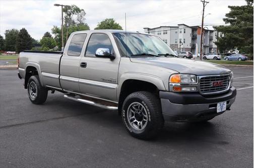 2002 GMC Sierra 2500 SLT H/D Extended Cab