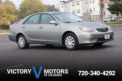 2005 Toyota Camry LE