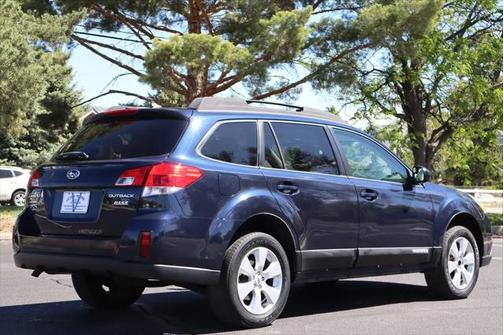 2012 Subaru Outback 2.5i Limited