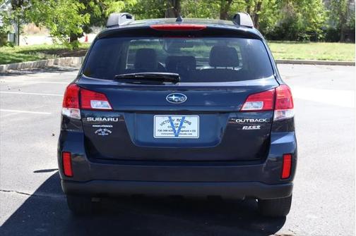 2012 Subaru Outback 2.5i Limited