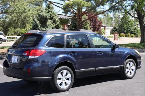 2012 Subaru Outback 2.5i Limited