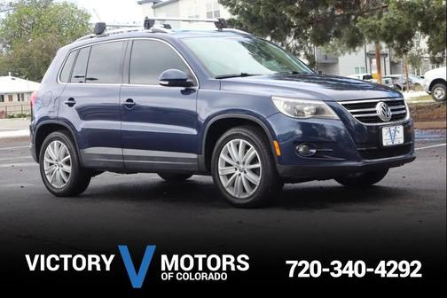 Blue 2011 Volkswagen Tiguan SEL
