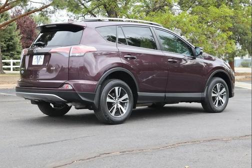 Black Currant Metallic 2018 Toyota RAV4 XLE