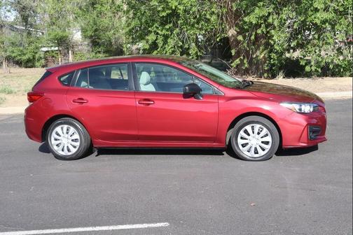 2017 Subaru Impreza 2.0i