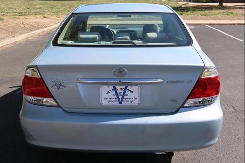 Sky Blue Pearl 2005 Toyota Camry LE V6