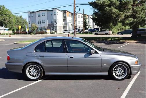 2002 BMW 540 540i