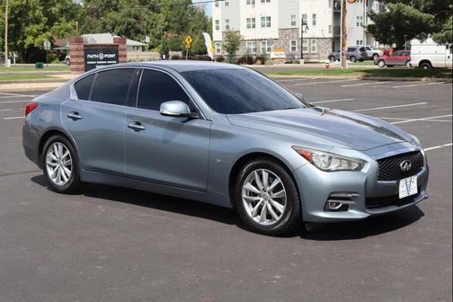 2015 INFINITI Q50 Base
