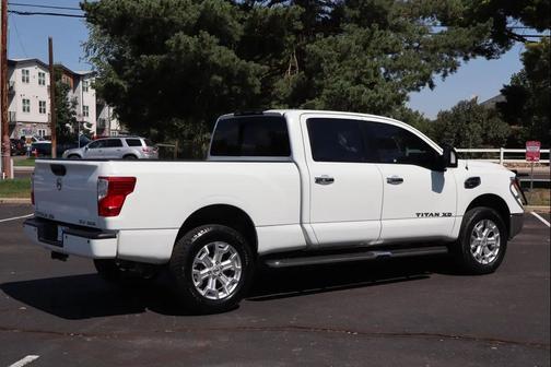 2017 Nissan Titan XD SV