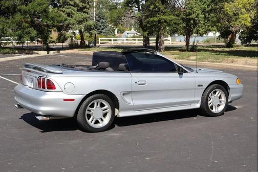 1998 Ford Mustang GT