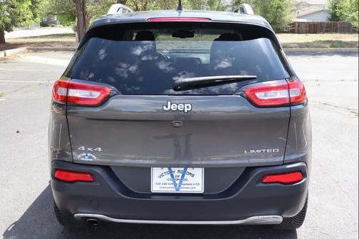 Brilliant Black Crystal Pearlcoat 2014 Jeep Cherokee Limited
