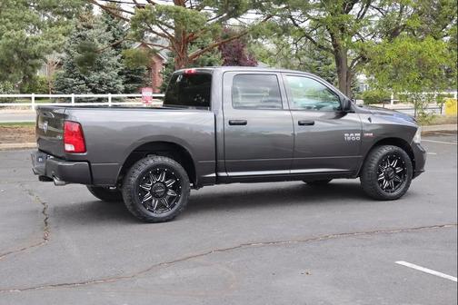 Granite Crystal Metallic Clearcoat 2017 RAM 1500 Express