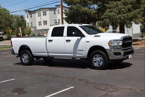 Bright White Clearcoat 2022 RAM 2500 Tradesman Crew Cab 4x4 8' Box