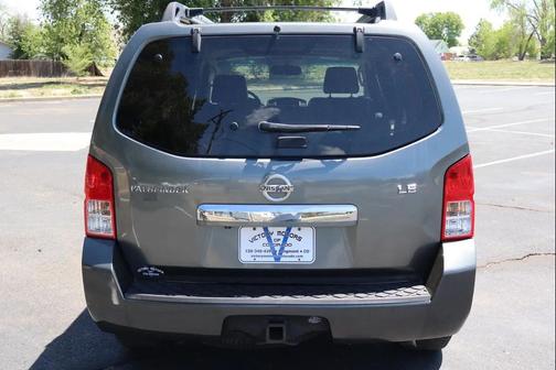 Silver Lightning Metallic 2008 Nissan Pathfinder LE