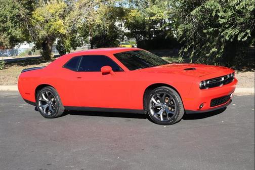 2016 Dodge Challenger SXT