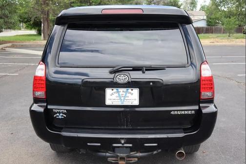 Black 2007 Toyota 4Runner Sport V8