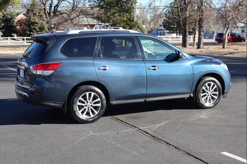 2013 Nissan Pathfinder SV