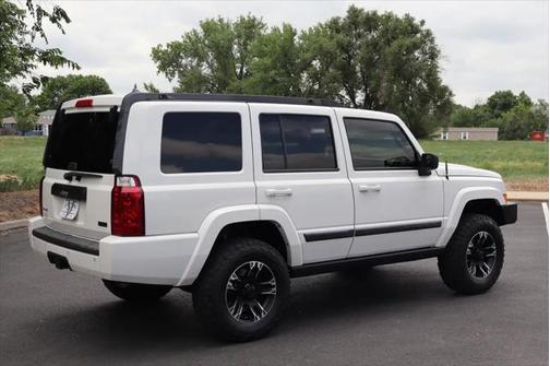 2007 Jeep Commander Sport