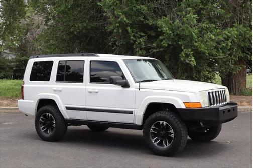 2007 Jeep Commander Sport