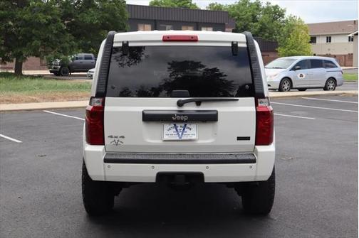 2007 Jeep Commander Sport