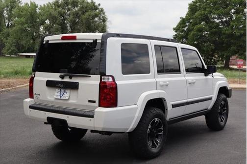 2007 Jeep Commander Sport