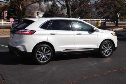 2019 Ford Edge Titanium