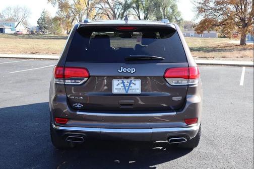 2020 Jeep Grand Cherokee Summit