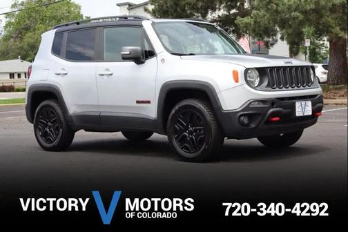 Glacier Metallic 2018 Jeep Renegade Trailhawk