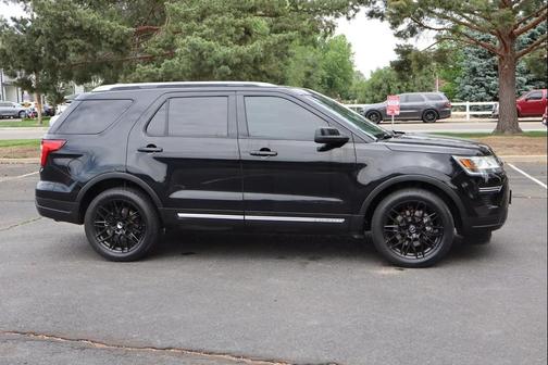 Shadow Black 2018 Ford Explorer XLT