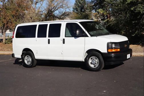 2017 Chevrolet Express 2500 LS