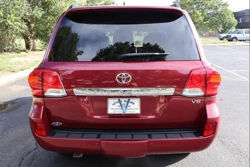 2013 Toyota Land Cruiser Base