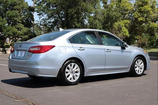 2017 Subaru Legacy Premium