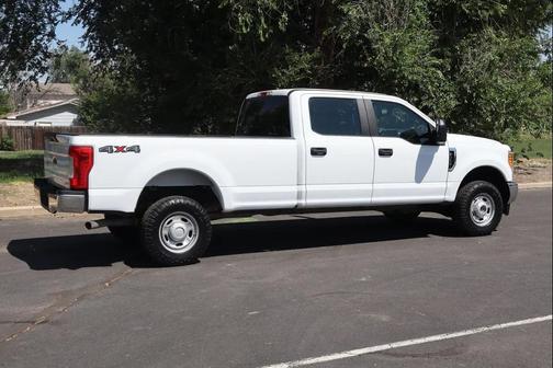 Oxford White 2019 Ford F-350 XL