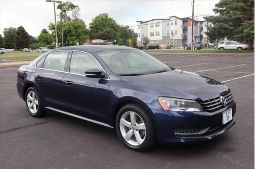 2013 Volkswagen Passat 2.0 TDI SE w/ Sunroof