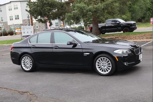Black 2011 BMW 535 xDrive