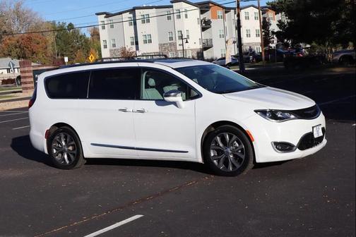 2017 Chrysler Pacifica Limited
