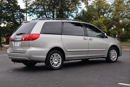 2007 Toyota Sienna XLE Limited