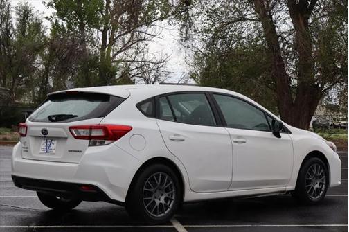 2019 Subaru Impreza 2.0i