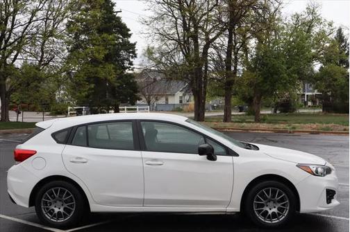 2019 Subaru Impreza 2.0i