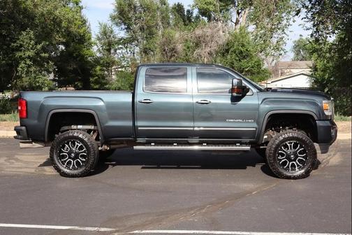2019 GMC Sierra 2500 Denali