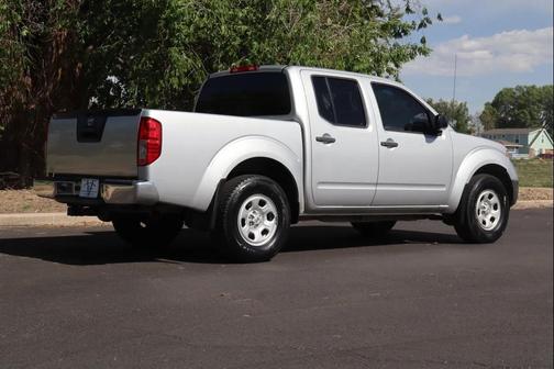 Brilliant Silver 2016 Nissan Frontier S