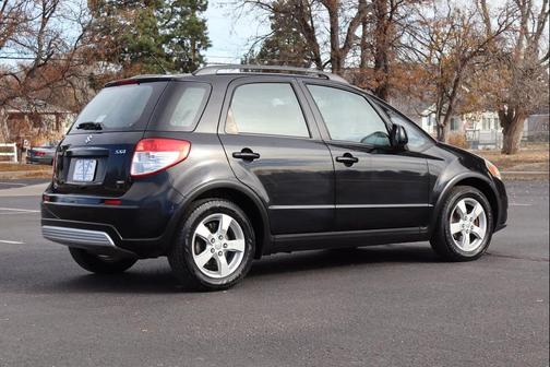 2012 Suzuki SX4 Tech Valu Pkg (NAV)