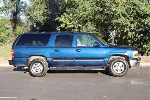 2001 Chevrolet Suburban 1500 LT
