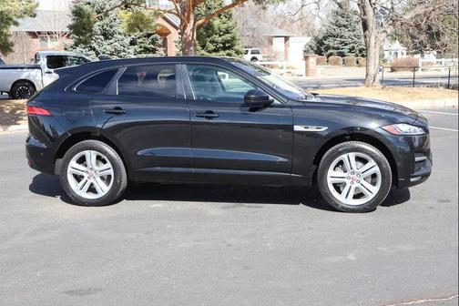 2018 Jaguar F-PACE 30t R-Sport