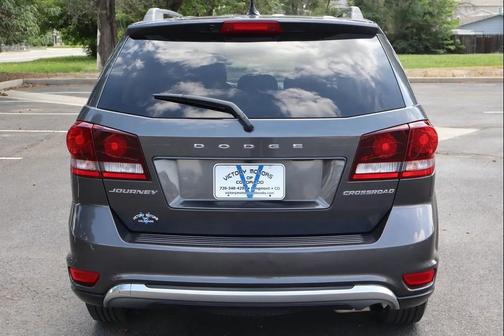 Granite Pearlcoat 2018 Dodge Journey Crossroad