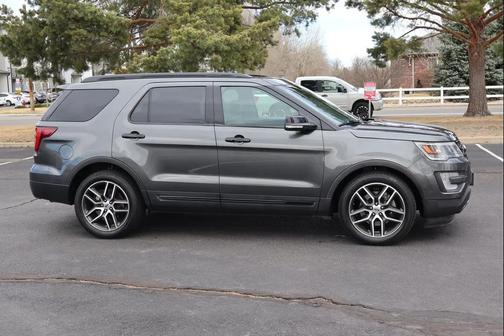 2016 Ford Explorer Sport